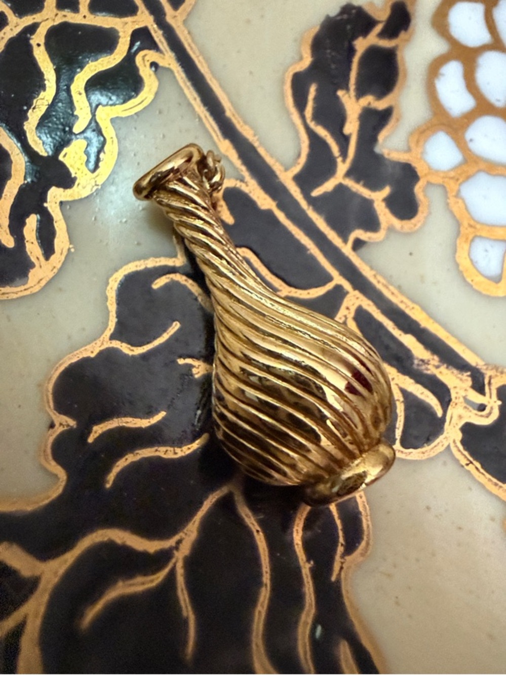 Gold-Tone Vintage Monet Genie Bottle Brooch - Picture 1 of 4